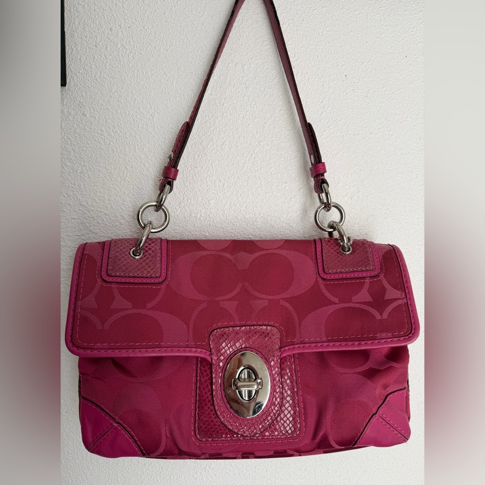 Y2K Coach Peyton Signature Pink Flap Shoulder Bag 14504 - Picture 16 of 16